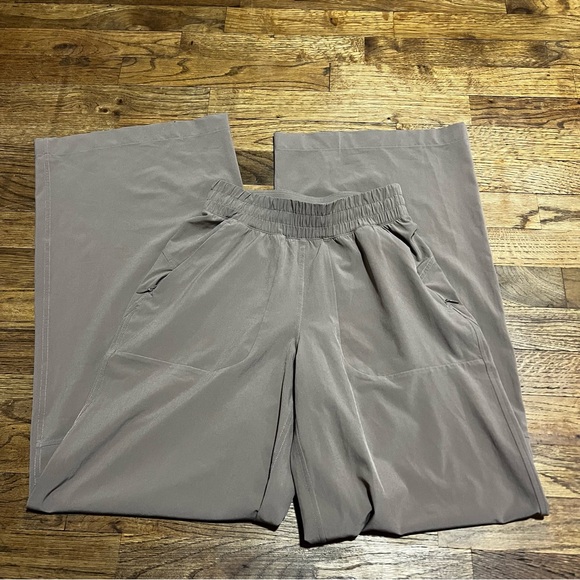 Lululemon Swift Wide-Leg Mid-Rise Pant *Full Length Size 0 - Picture 2 of 5